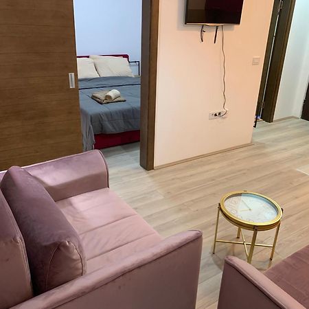 De Lux Nedeljkovic Aparthotel Jagodina Kültér fotó