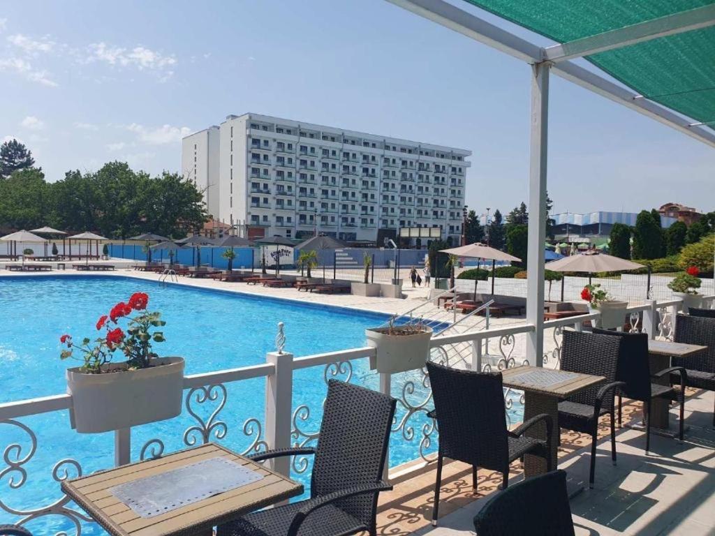 De Lux Nedeljkovic Aparthotel Jagodina Kültér fotó