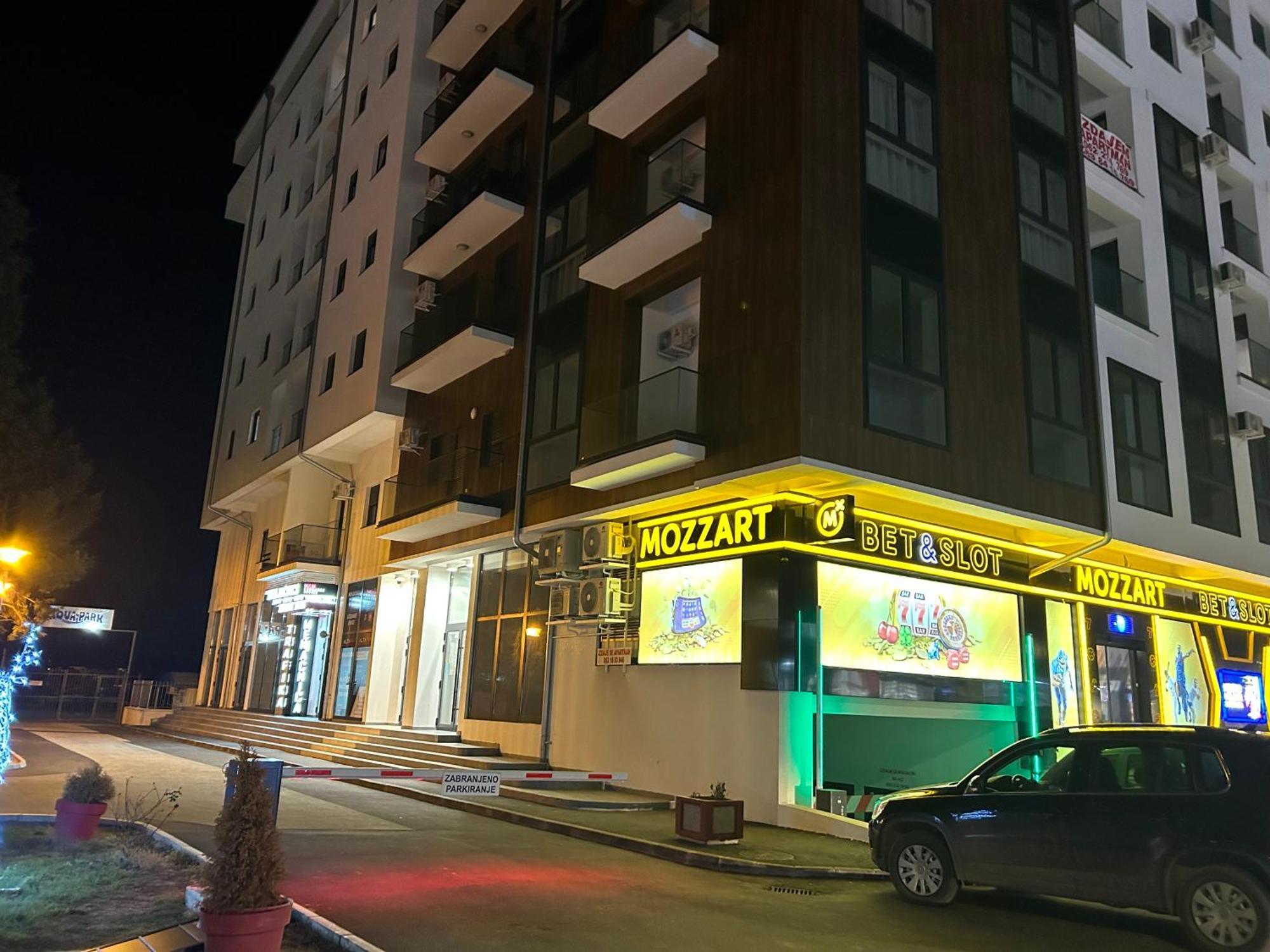 De Lux Nedeljkovic Aparthotel Jagodina Kültér fotó