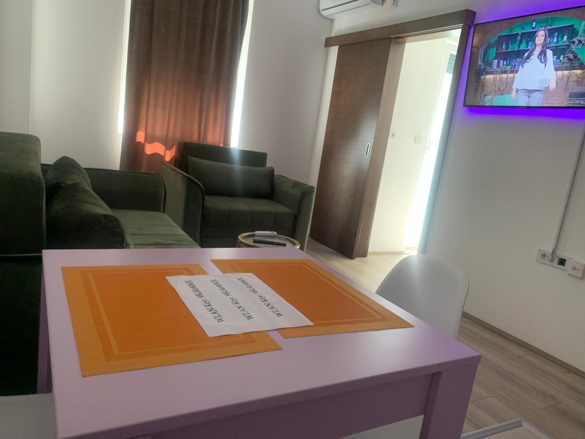 De Lux Nedeljkovic Aparthotel Jagodina Kültér fotó