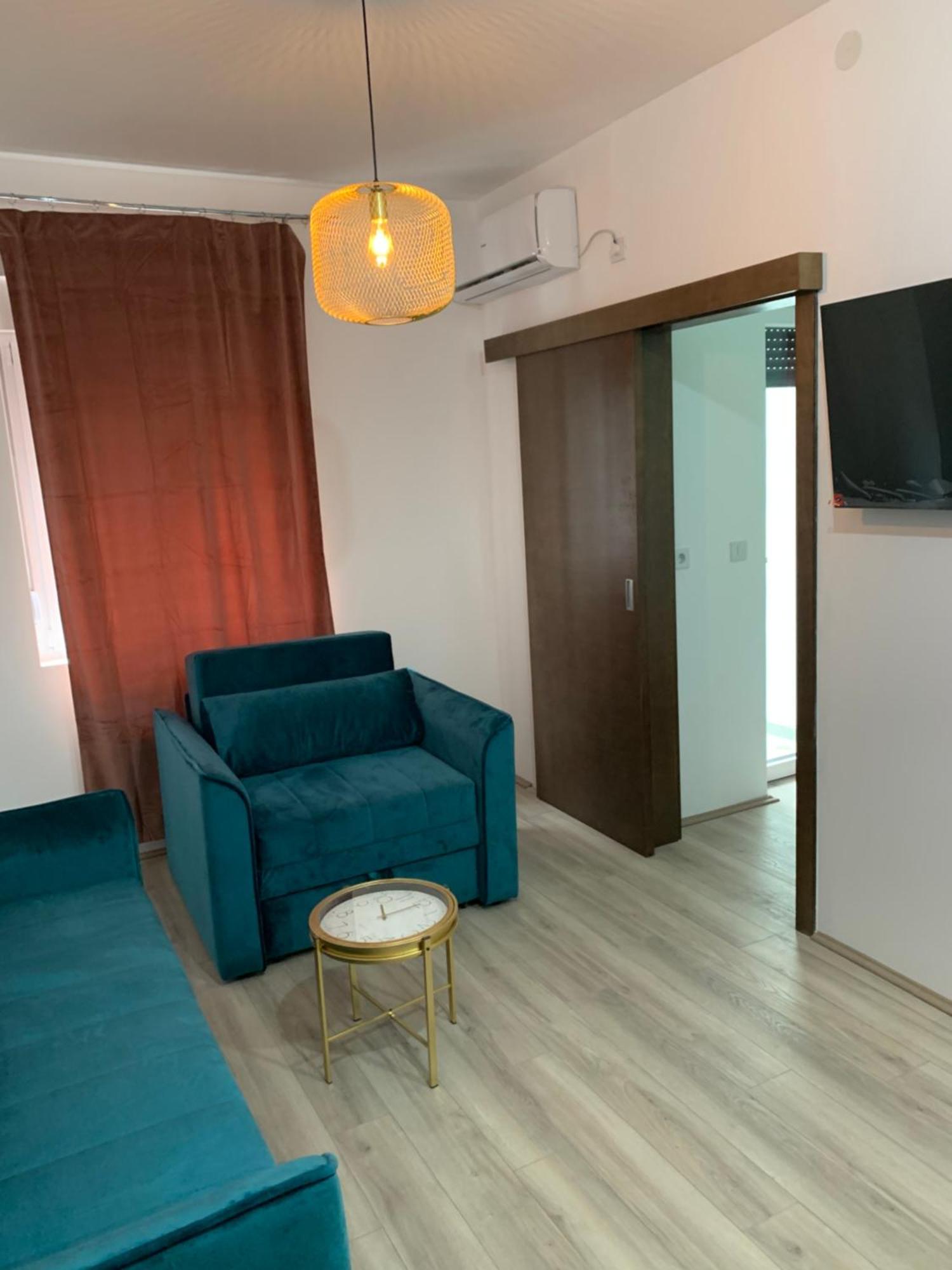 De Lux Nedeljkovic Aparthotel Jagodina Kültér fotó